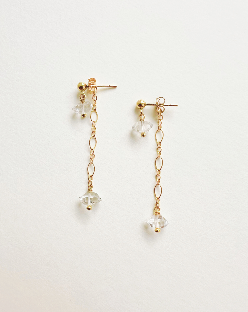 Clous d’Oreilles ALBA avec Quartz Diamant et Gold-filled 14k Jaune